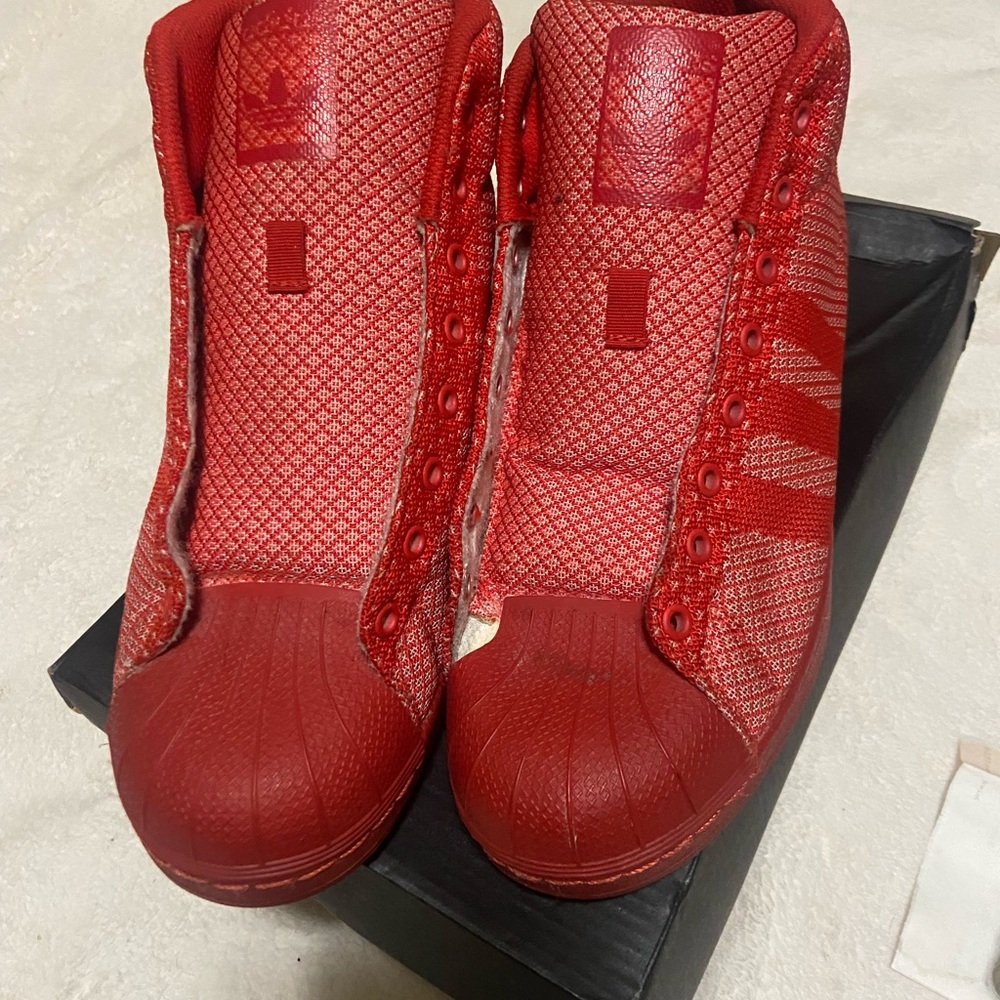 Rare retro adidas Red men’s Sneakers